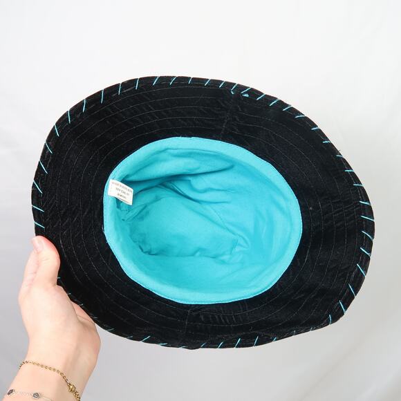 Vintage black velvet wide brim western hat with blue feather - Picture 7 of 8